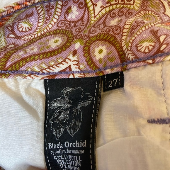Black Orchid Passion For Paisley Jeans - Picture 5 of 7